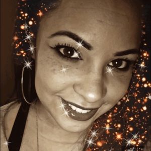 Meet your Posher, Vvanessa